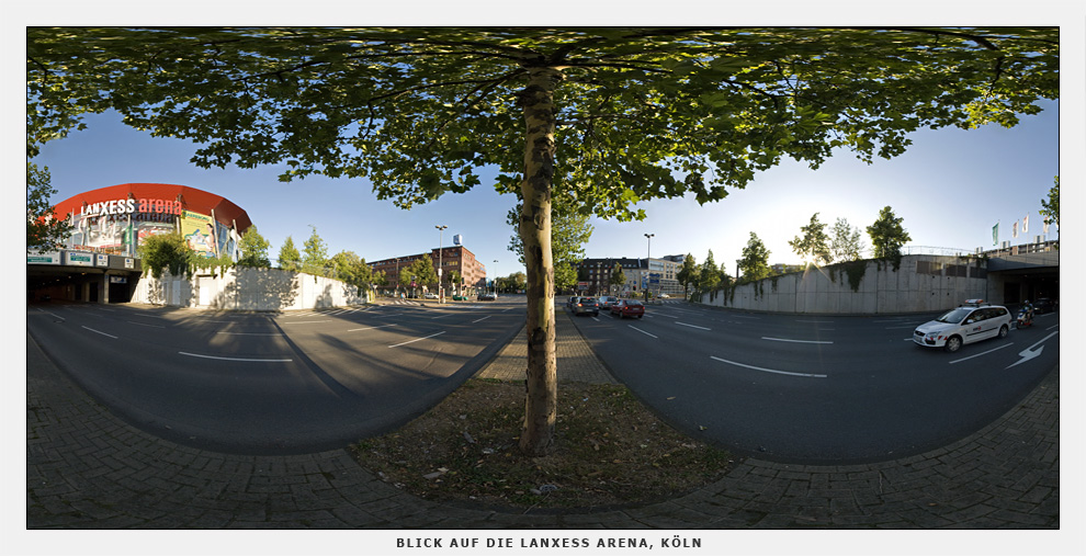 Blick auf die Lanxess Arena, Köln-Deutz